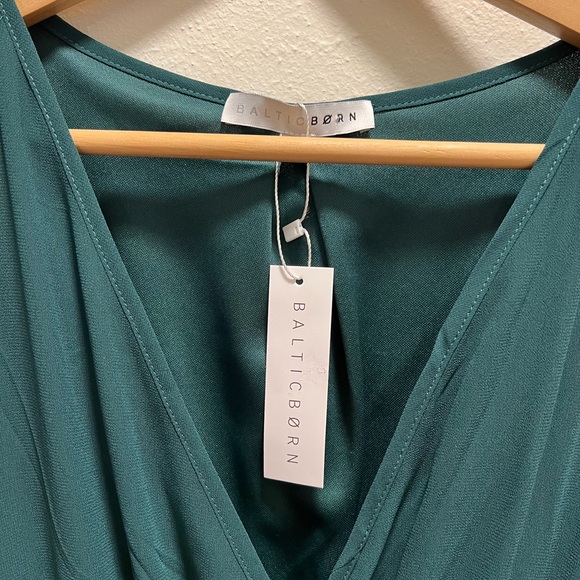 Baltic Born Lydia Maxi Dress in Hunter NWT - Picture 5 of 11